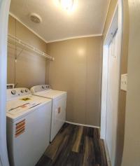 2018 Clayton Homes 30YEX16723AH18 Manufactured Home