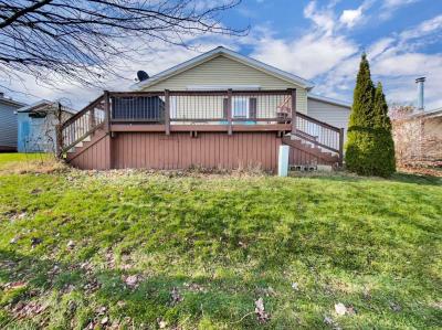 Photo 3 of 31 of home located at 8249 Eaton Drive Northville, MI 48167