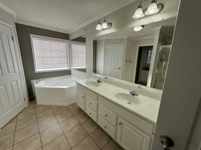 Photo 4 of 21 of home located at 132 Shale Dr Old Monroe, MO 63369