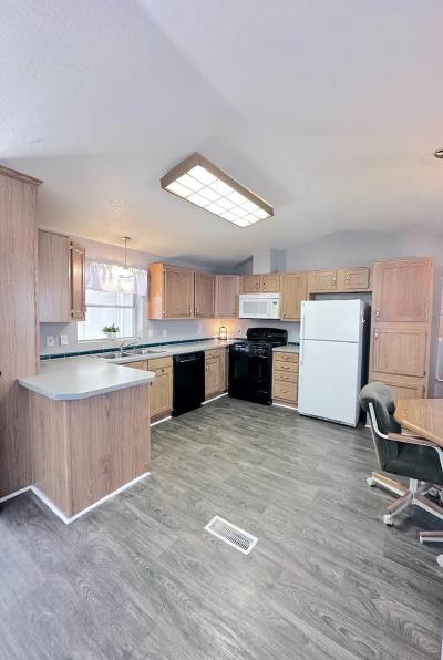 Photo 3 of 16 of home located at 10650 S. Avenida Compadres #46 Yuma, AZ 85367