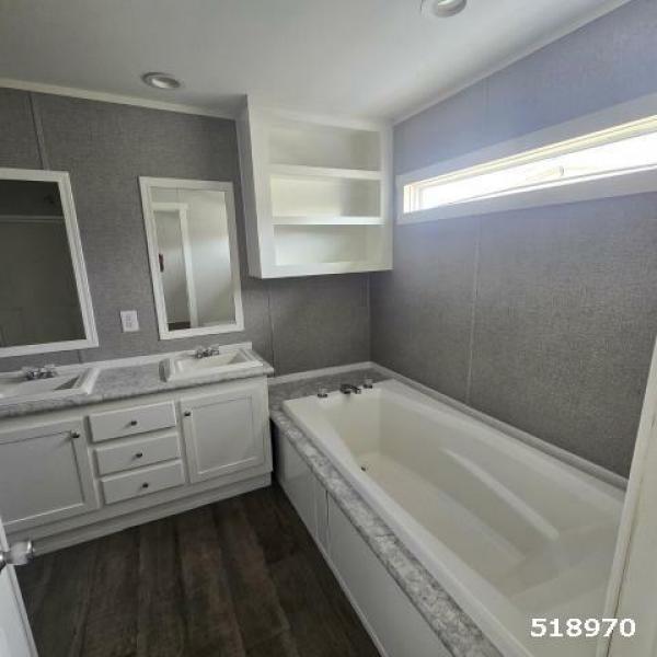 Photo 1 of 2 of home located at Rodney's Mobile Home Service 12135 Highway 59 Splendora, TX 77372