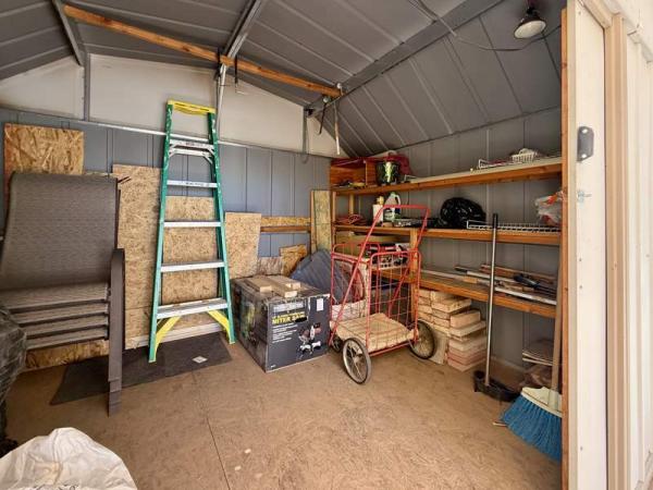 1985 Castle Manufactured Home