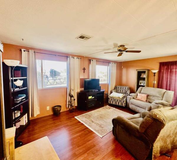 1971 Golden Manor Manufactured Home