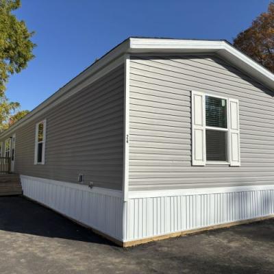Mobile Home at 27 Crestwood Drive #0024 Middletown, IN 47356