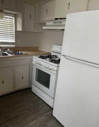 Photo 3 of 8 of home located at 583 Lesperance Ct N Rochester Hills, MI 48307