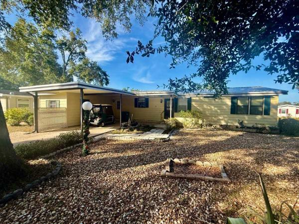 Photo 1 of 2 of home located at 626 Cedar La Lady Lake, FL 32159