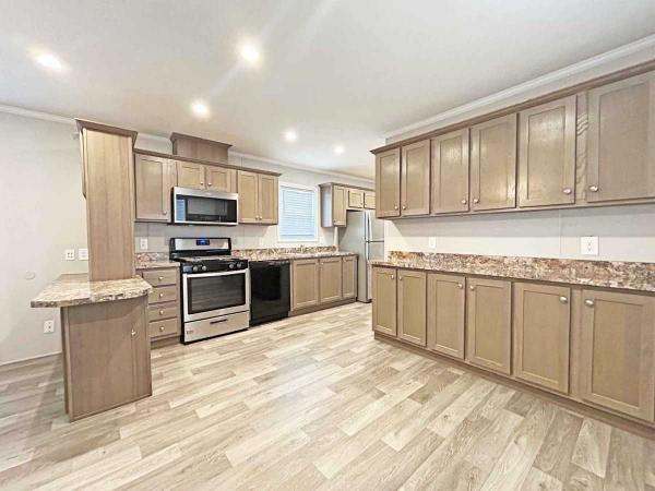 2021  Mobile Home For Sale