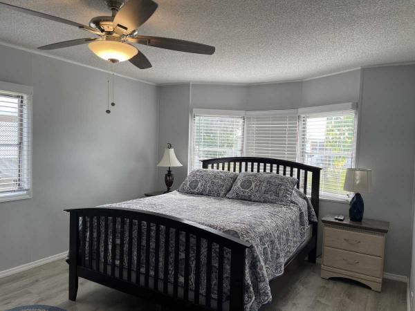 1974 Pkwy HS Mobile Home