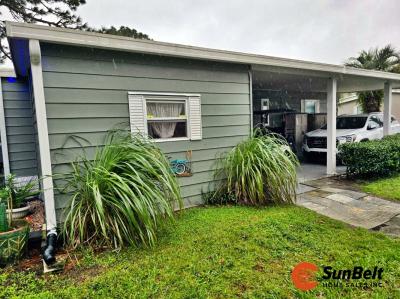 Photo 2 of 58 of home located at 1203 W Gleneagles Road Unit D Ocala, FL 34472