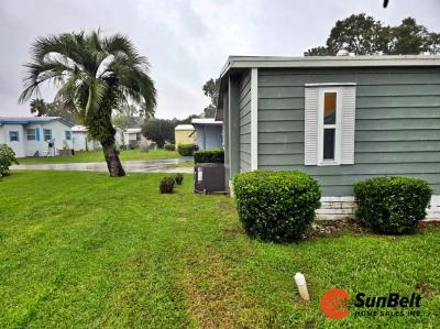 Photo 4 of 58 of home located at 1203 W Gleneagles Road Unit D Ocala, FL 34472