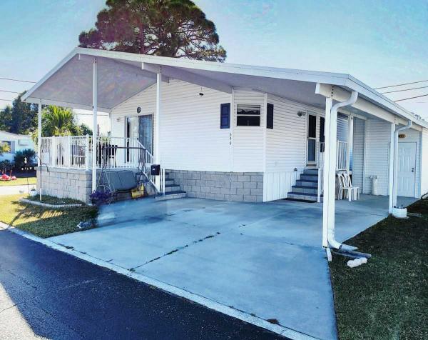 2004 PKWD Mobile Home For Sale