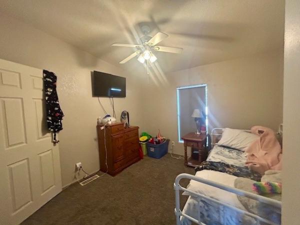 2002 Schult Manufactured Home