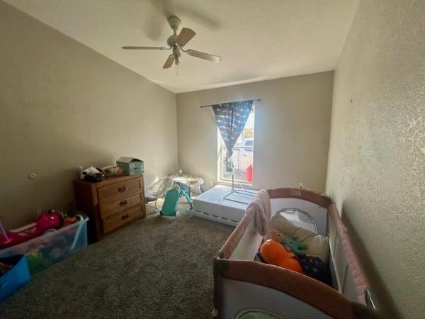 2002 Schult Manufactured Home