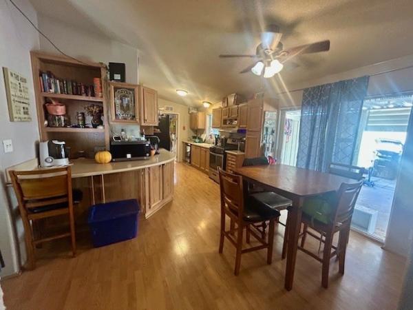 2002 Schult Manufactured Home