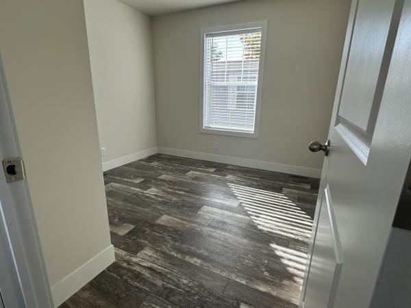 2025 Clayton 81SRH16763A Mobile Home