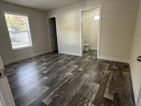 2025 Clayton 81SRH16763A Mobile Home