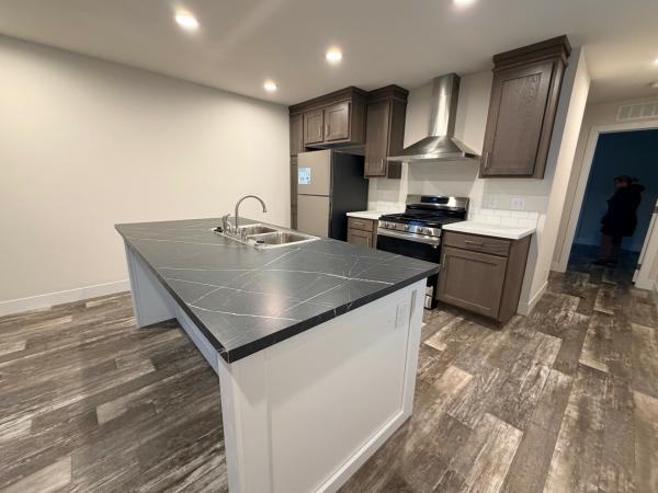 2025 Clayton 81SRH16763A Mobile Home