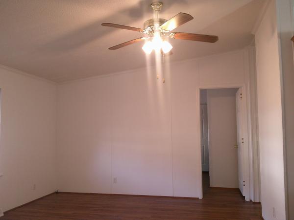 2004 Fleetwood NA Mobile Home