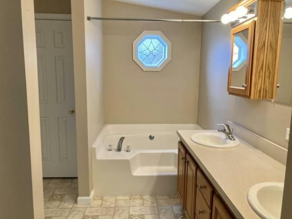 2005 Ritz Craft Remington Manufactured Home