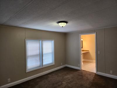 Photo 4 of 12 of home located at 14188 Dunstable Drive Shelby Township, MI 48315