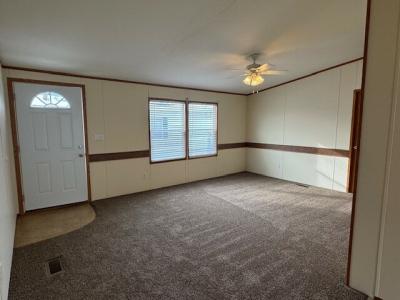 Photo 2 of 7 of home located at 28322 Oakwood Flat Rock, MI 48134