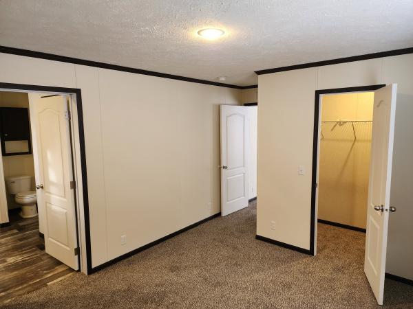 2019 Clayton 95PLH24523 Mobile Home