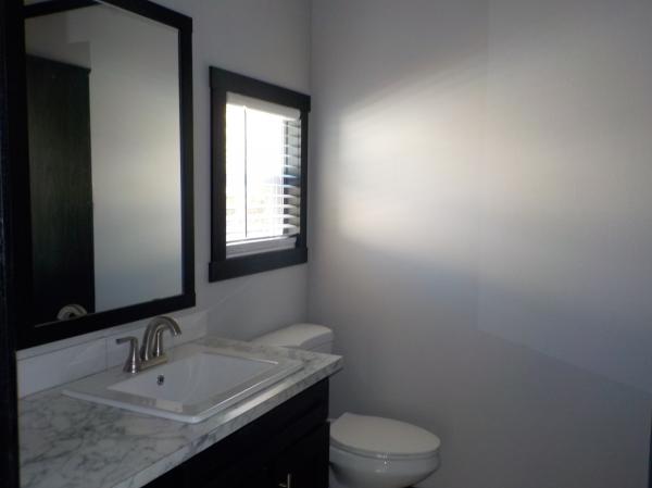 2022 Clayton 32DEV28523A Mobile Home