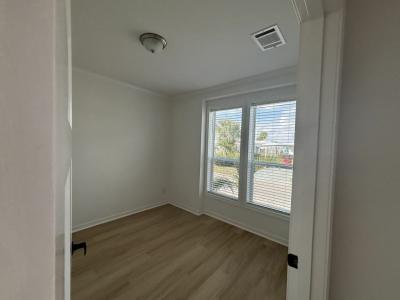 Photo 3 of 20 of home located at 980 Nogoya Avenue Venice, FL 34285