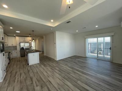 Photo 4 of 20 of home located at 409 Bimini Avenue Venice, FL 34285