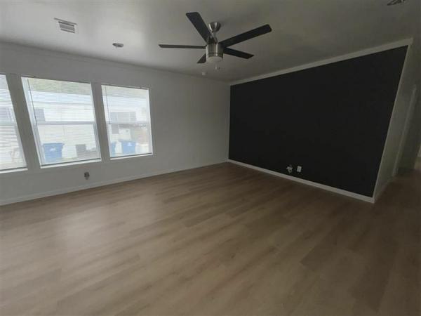 2021 Oak Creek Homes Inc Valley Classic Mobile Home