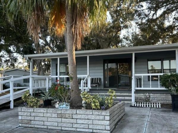 Photo 1 of 2 of home located at 10015 Oak Forest Drive Riverview, FL 33569