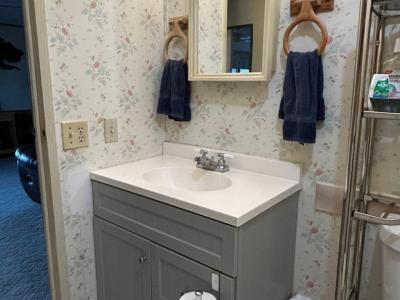 Photo 5 of 20 of home located at 10015 Oak Forest Drive Riverview, FL 33569