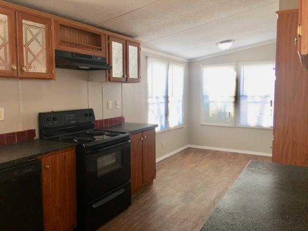 1999 Schult Desert Manor Mobile Home