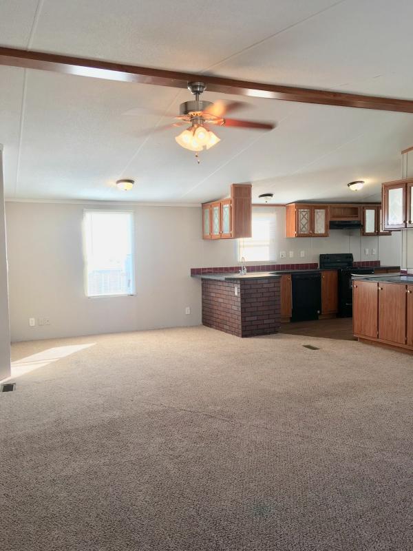 1999 Schult Desert Manor Mobile Home