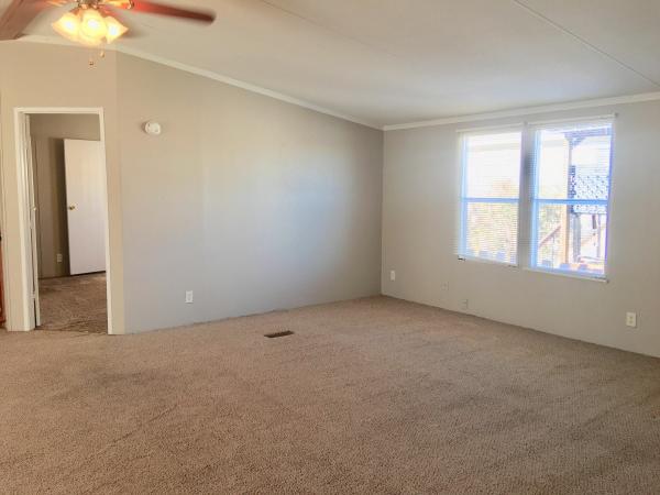 1999 Schult Desert Manor Mobile Home