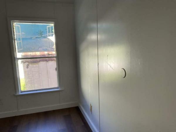 1985 Unknown unknown  Home