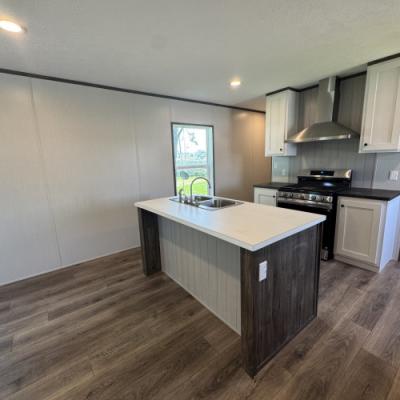 Photo 5 of 37 of home located at 9901 State Road 3 #0057 Muncie, IN 47303