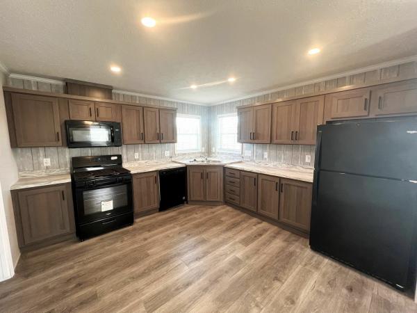 Photo 1 of 2 of home located at 5378 Coventry Lot 207 Holly, MI 48442