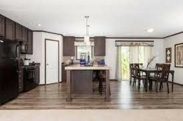 Photo 1 of 2 of home located at 16643 North Kimberly Drive Lot 459 Holly, MI 48442