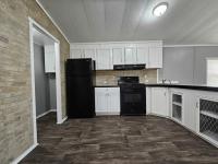 1985 Holly Park Inc Holly Park Mobile Home