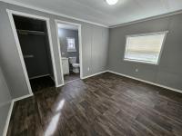 1985 Holly Park Inc Holly Park Mobile Home