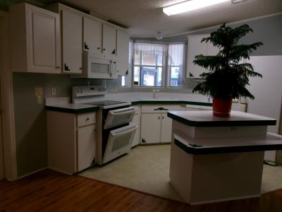 Photo 5 of 12 of home located at 7100 Ulmerton Rd - Lot 375 Largo, FL 33771