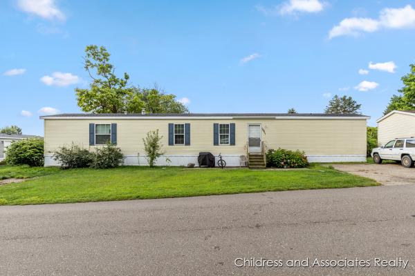 Photo 1 of 2 of home located at 12811 Charles Drive Wayland, MI 49348