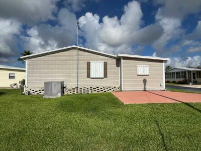 Photo 4 of 30 of home located at 412 Harmony Lane Frostproof, FL 33843