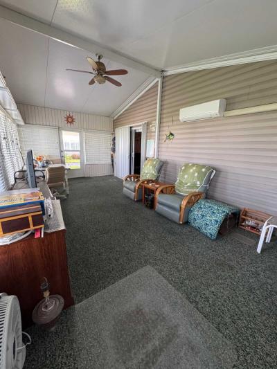 Photo 5 of 30 of home located at 412 Harmony Lane Frostproof, FL 33843