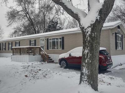 Photo 2 of 20 of home located at 5398 Nicole Dr White Lake, MI 48383