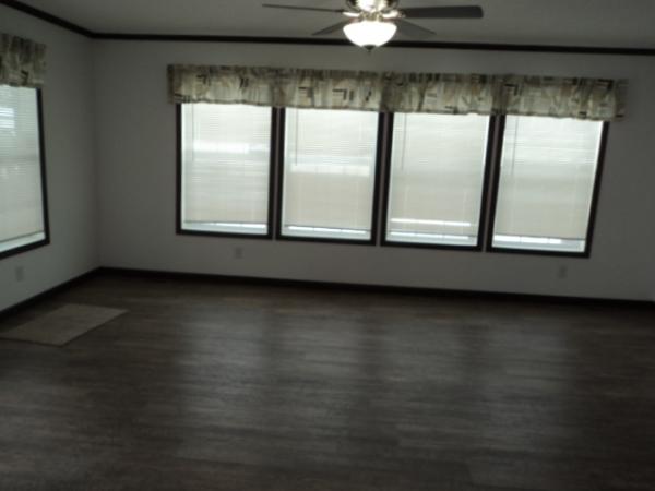 2026 Champion 21 25610  Home