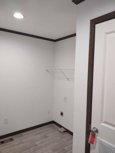 Mobile Home at 5113 Yellowwood Dr. SW Navarre, OH 44662