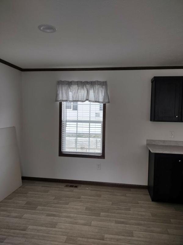 2025 Colony 298  Home