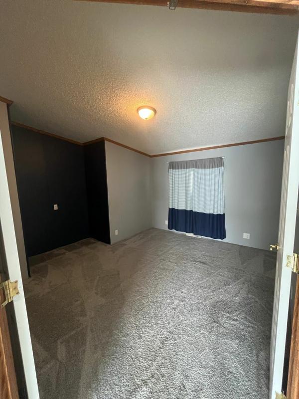 1998 Four Seasons 253  Home